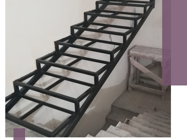 Демонтаж лестниц на металлокаркасе в Минусинске: быстрый вывоз и разбор