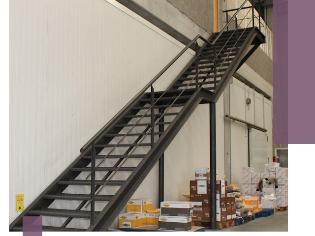 Лестницы для производства в Минусинске — изготовление и монтаж