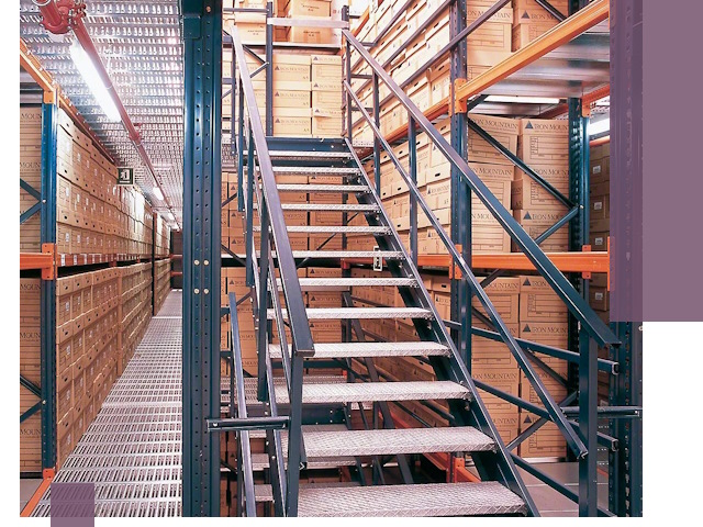 Лестницы складские прочные и безопасные под ключ в Минусинске