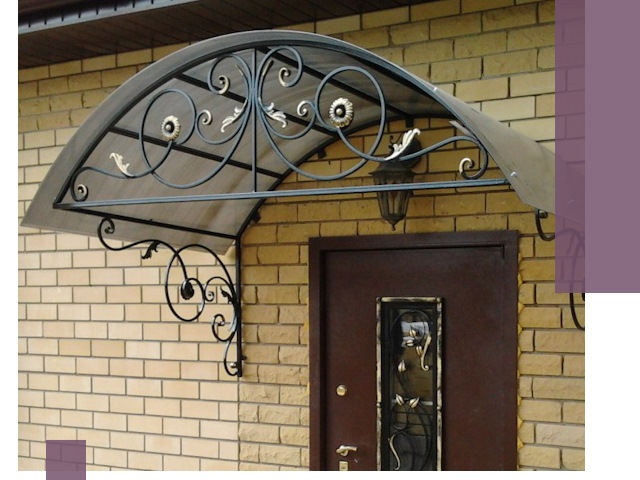 Изготовление козырьков из металла под ключ в Минусинске