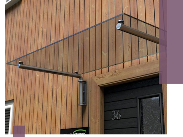 Стеклянные козырьки на входы и фасады в Минусинске