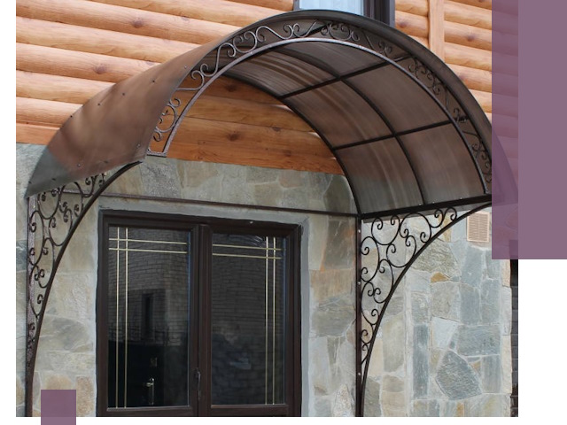 Арочные козырьки под ключ в Минусинске: изготовление и монтаж