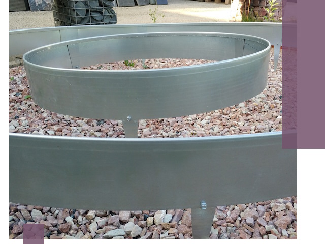 Нержавеющие бордюры под ключ в Минусинске — изготовление и монтаж