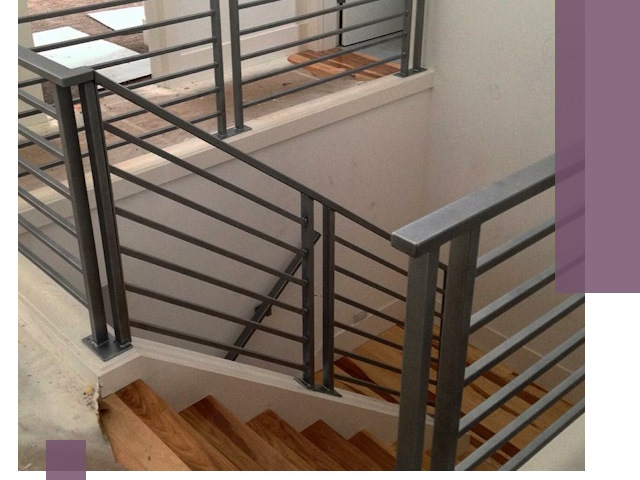 Изготовление поручней из металла и дерева в Минусинске